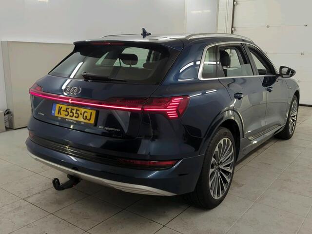 Audi e-tron 55 Quattro Business edition Plus 95 kWh PANO TREKHAAK LEER