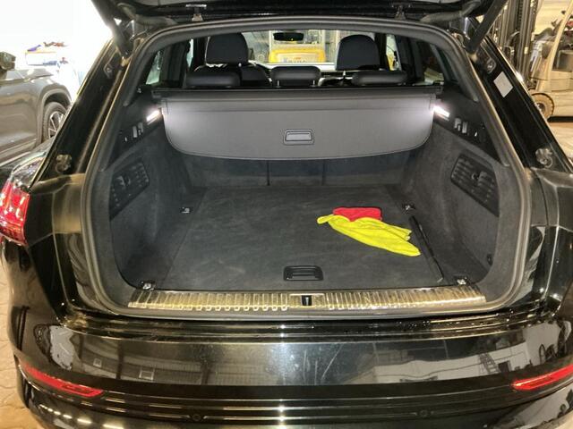 Audi e-tron 55 quattro 95 kWh 300KW | Panodak | Head-up | Nightvision | Keyless | Half Leer | Elektrische kofferklep | Adaptive Cruise |