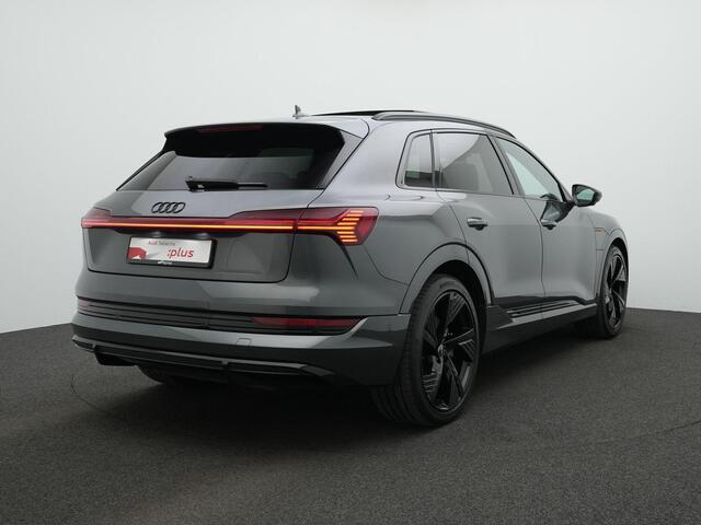 Audi e-tron 55 quattro S-Line 95 kWh 408 pk | SOH 100% | Panoramadak | Trekhaak | Geheugenstoel | 360 camera | Bang & Olufsen | Head-up display | Matrix LED