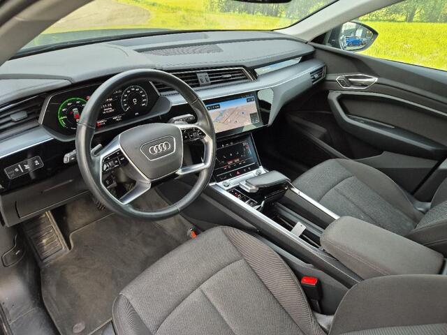 Audi e-tron 55 quattro Business edition 95 kWh | 21" LM | Luchtvering | Camera | Full Led | CarPlay | Elek klep | Elek stoelen | 1 eig & Voll Audi- dealer onderhouden MY2021