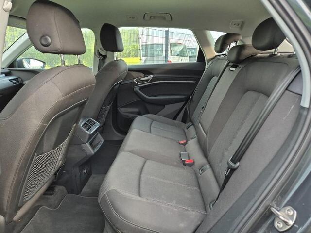 Audi e-tron 55 quattro Business edition 95 kWh | 21" LM | Luchtvering | Camera | Full Led | CarPlay | Elek klep | Elek stoelen | 1 eig & Voll Audi- dealer onderhouden MY2021