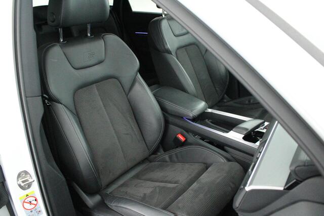 Audi e-tron 55 quattro 408pk S edition 95 kWh SOH 95% Adaptive Cruise Camera Stoelverwarming Memory Panoramadak Luchtvering Navigatie