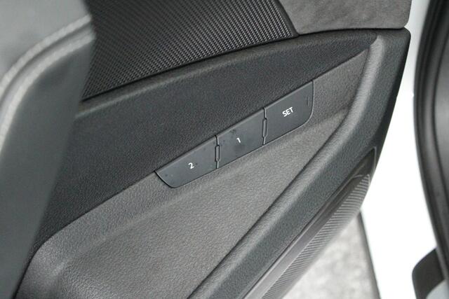 Audi e-tron 55 quattro 408pk S edition 95 kWh SOH 95% Adaptive Cruise Camera Stoelverwarming Memory Panoramadak Luchtvering Navigatie