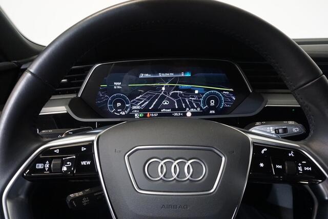 Audi e-tron 55 Quattro Advanced | City Pack | Tour Pack | 360° Camera | Sportstoelen Memory | LED Matrix | Navigatie | Climate Control | Lichtmetalen Velgen | Camera