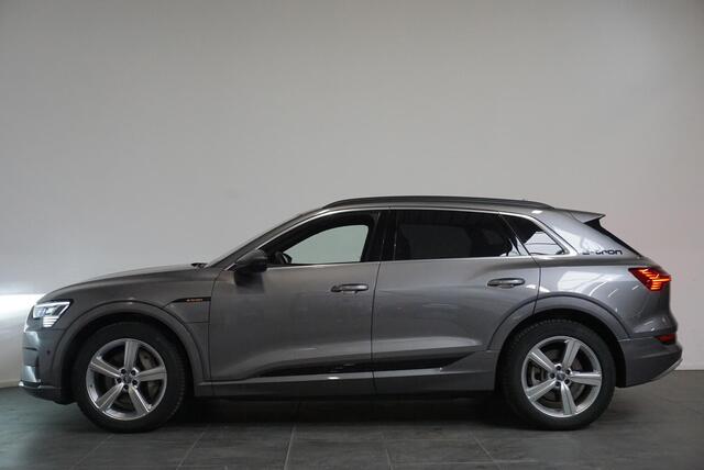 Audi e-tron 55 Quattro Advanced | City Pack | Tour Pack | 360° Camera | Sportstoelen Memory | LED Matrix | Navigatie | Climate Control | Lichtmetalen Velgen | Camera