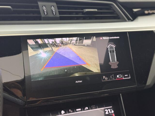 Audi e-tron 55 quattro S edition 95 kWh / Luchtver./ Pano / 4-wiel best.