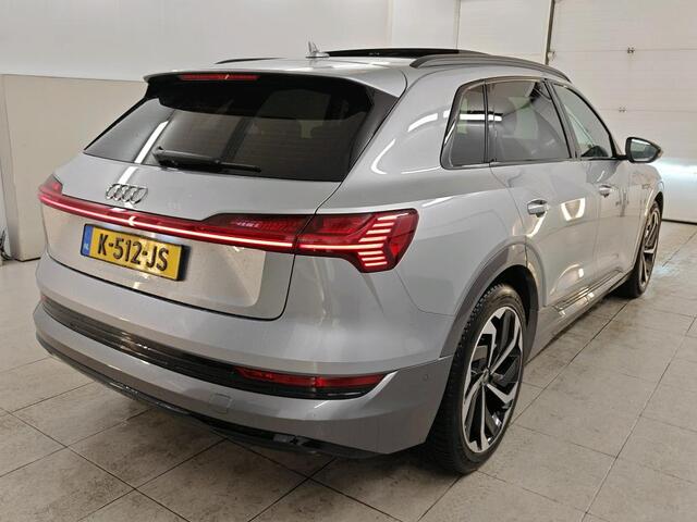 Audi e-tron 55 SOH 90% PANO 21inch LEER Trekhaak 95 kWh