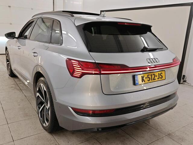 Audi e-tron 55 SOH 90% PANO 21inch LEER Trekhaak 95 kWh