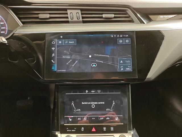 Audi e-tron 55 SOH 90% PANO 21inch LEER Trekhaak 95 kWh