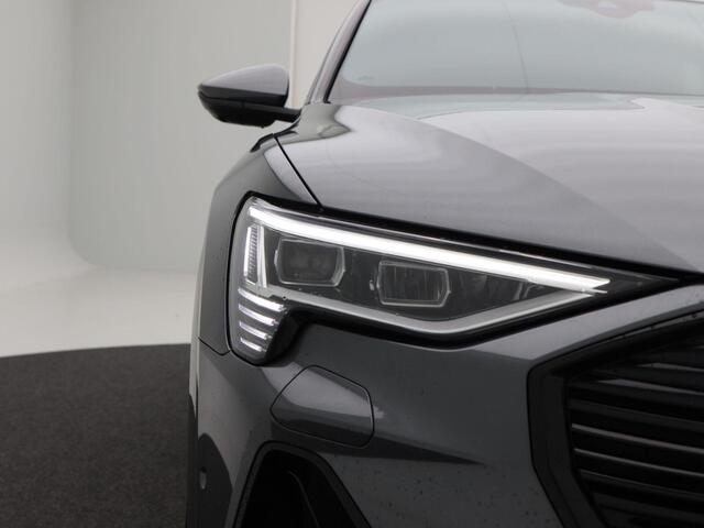 Audi e-tron 55 quattro S edition 95 kWh | Stoelverwarming | Panoramadak | Adaptive Cruise | Navigatie | Apple Carplay | Camera | 22 inch | 63.963 km!!
