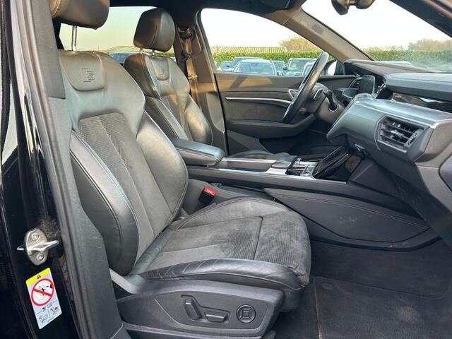 Audi e-tron 55 QUATTRO S ED 95kWh, BenO, Pano, Lane, ACC