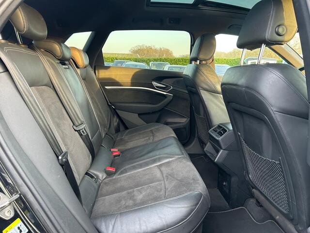 Audi e-tron 55 QUATTRO S ED 95kWh, BenO, Pano, Lane, ACC