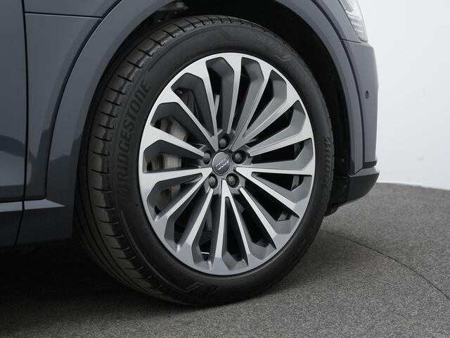 Audi e-tron 55 408 pk quattro 95 kWh | Geheugenstoel | Achteruitrijcamera | Navigatie | Luchtvering