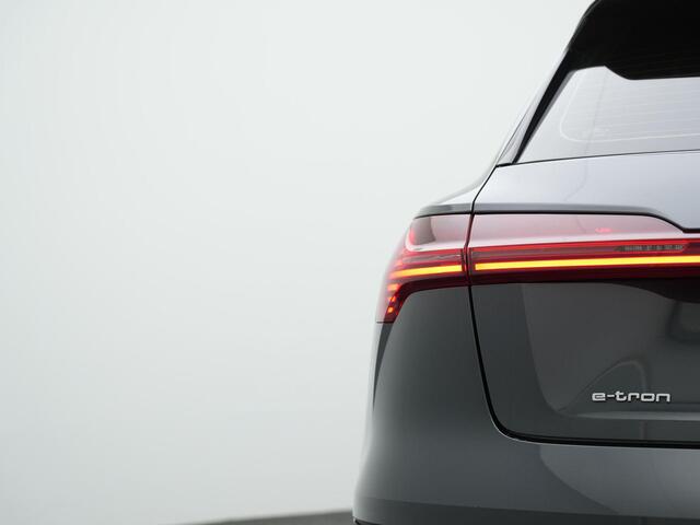 Audi e-tron 55 408 pk quattro 95 kWh | Geheugenstoel | Achteruitrijcamera | Navigatie | Luchtvering