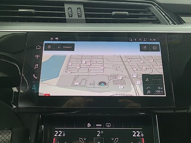 Audi e-tron 50 quattro Business edition Plus 71 kWh 2e-Eig. & Dealer-Onderh. BOVAG-Garantie. NL-Auto.