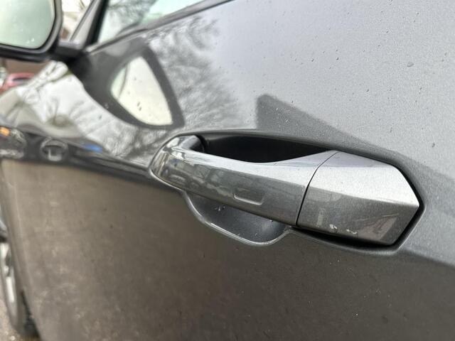 Audi e-tron 55 quattro S edition 95 kWh S-LINE BINNEN & BUITEN | SOH 94% | ORIG. NL AUTO | CAMERA | ELEK. KOFFERBAK | ADAPTIEVE CRUISE CONTROL | STOELVERWARMING | MEMORY SEATS | AUDI DEALER ONDERHOUDEN | RIJKLAAR + 12 MND BOVAG GARANTIE