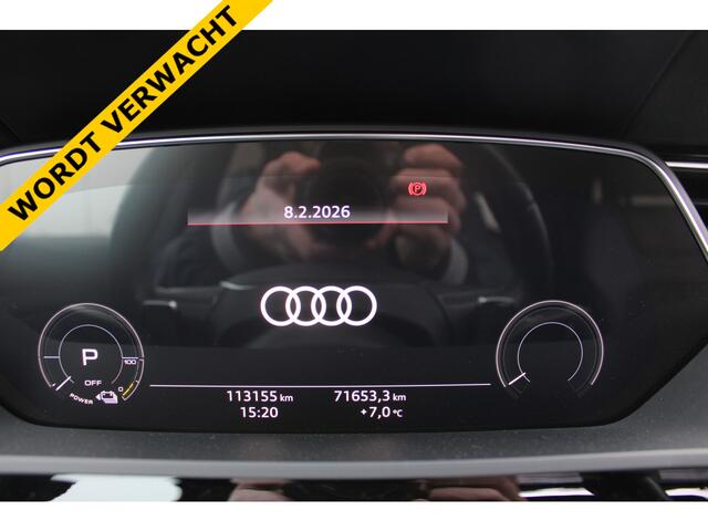 Audi e-tron E-tron 50 Quattro S-Edition Black 71 kWh PANORAMADAK MEMORY ACC VIRTUAL 21'' TREKHAAK