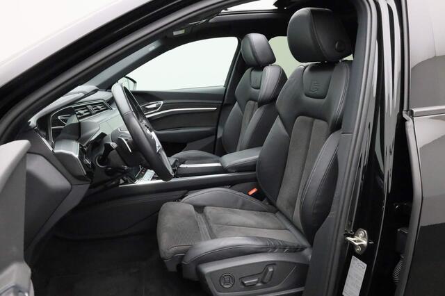 Audi e-tron e-tron 50 quattro Launch edition Black 71 kWh S-Line | Panoramadak | Stoelverwarming | Adaptive Cruise Control | Memory Seat | Parkeersensoren | Keyless | Apple Carplay