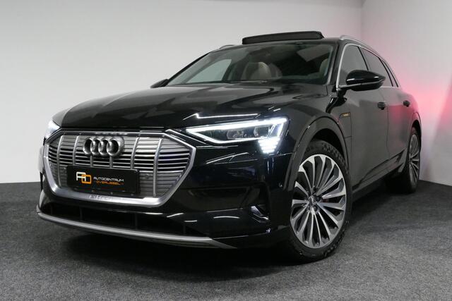 Audi e-tron 55 quattro Business Edition Plus 95 kWh / Panoramadak / Elektr. verstelbare voorstoelen (links memory) / Luchtvering / Apple Carplay - Android Auto / Ambienteverlichting / Matrix LED koplampen / Stoelverwarming / Achteruitrijcamera / Adaptive Cruise Contr