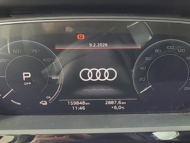 Audi e-tron 55 quattro Business ed. Plus 95 kWh | Trekhaak | Panorama | Navi |