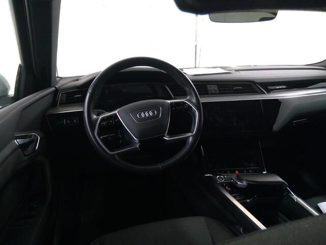 Audi e-tron Sportback 55 quattro Business ed. 95 kWh | SoH 93% | Navi | LED | Stoel Verwarming |