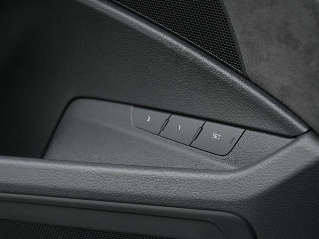 Audi e-tron 55 Quattro 95 kWh 408 pk | Panoramadak | Trekhaak | Valcona leder | Stoelventilatie | 360 camera | Matrix LED