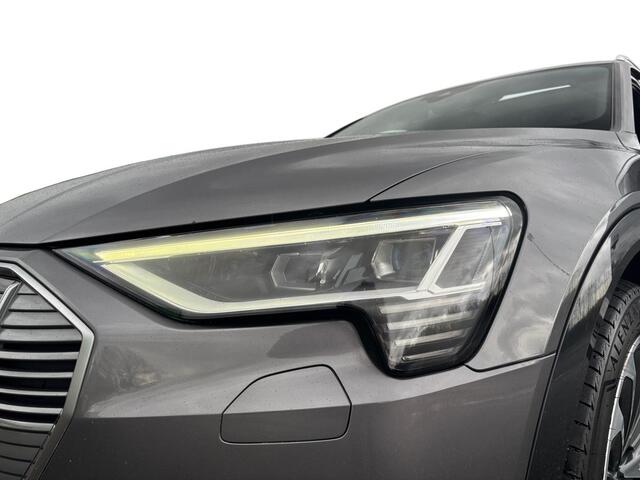 Audi e-tron e-tron 55 Quattro S-Line 95 kWh ? Pano ? Sportleder ? Luchtvering