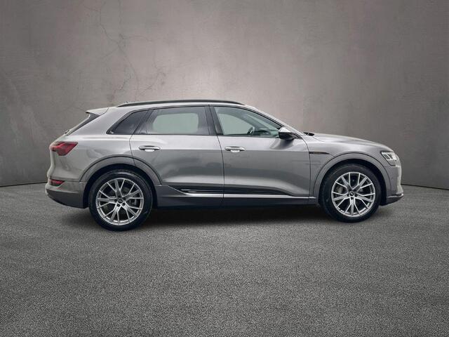 Audi e-tron 55 quattro Advanced edition Plus 95 kWh | 21-Inch | B&O | | Comfort-Sleutel | Achterruitrijcamera | Alcantara | Smartphone-Interface |