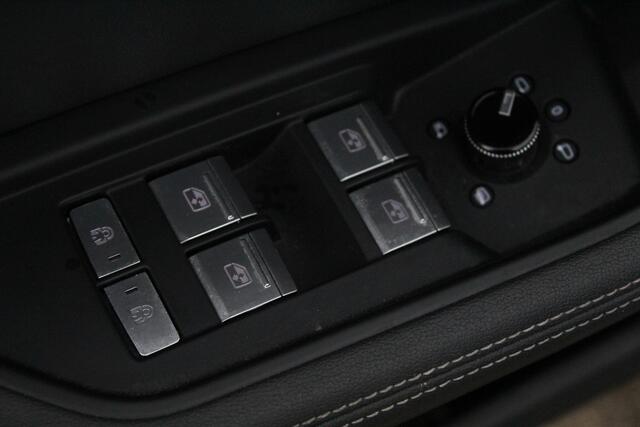 Audi e-tron 55 quattro 95 kWh Panorama//SOH 86%!