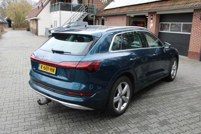 Audi e-tron 55 QUATTRO 408PK Business Edition 95KWh trekhaak