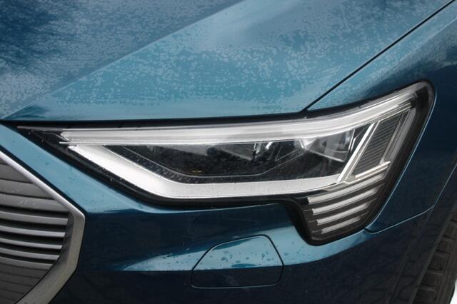 Audi e-tron 55 QUATTRO 408PK Business Edition 95KWh trekhaak