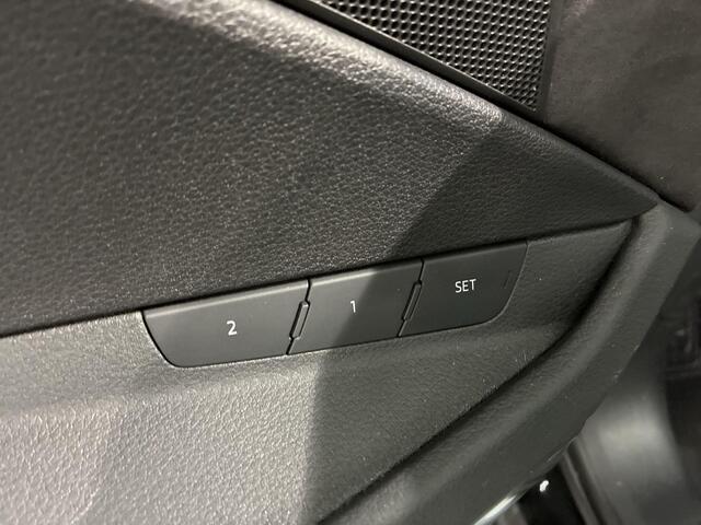 Audi e-tron e-tron 55 408pk Quattro Advanced 95 kWh · 360 Camera · Panoramadak · Luchtvering · B&O Audio · Head-Up · Servosluiting · 22'' Inch ·