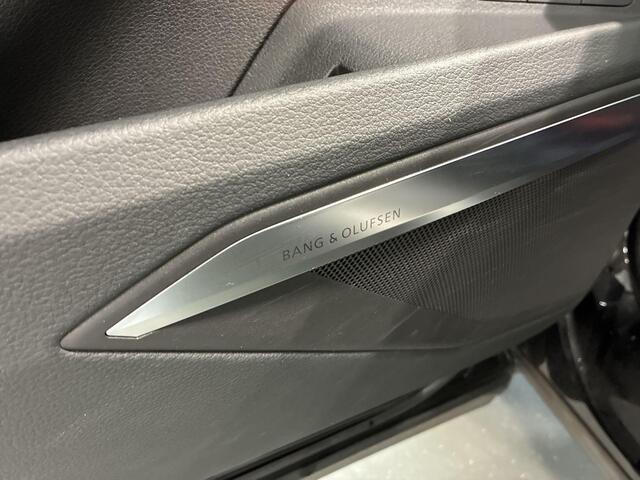 Audi e-tron e-tron 55 408pk Quattro Advanced 95 kWh · 360 Camera · Panoramadak · Luchtvering · B&O Audio · Head-Up · Servosluiting · 22'' Inch ·