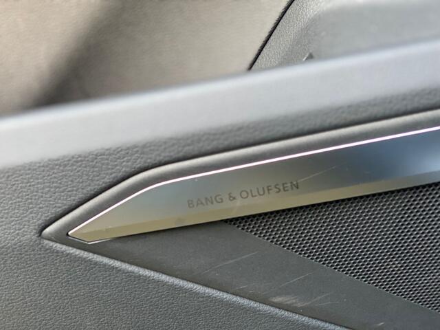 Audi e-tron E-tron 55 Quattro advanced Pro Line Plus 95 kWh S-Line / BTW-Auto/ Pano-Dak/ Adapt.Cruise/ B&O/ Matrix-HD/ Lucht-Vering/ Mem.Stoel/ Stoel-Verw./ 22'' LMW