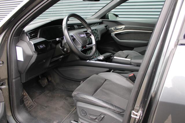Audi e-tron Sportback 55 Quattro S-Line 95 kWh Panoramadak Camera Adaptive-Cruise Leer/Alcantara