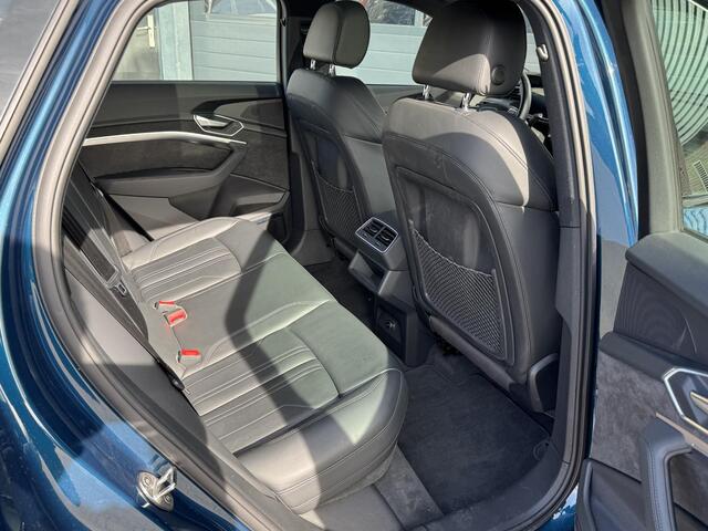 Audi e-tron 55 QUATTRO ADVANCED 95 KWH I SCHUIF/KANTELDAK I P-CAMERA I APPLE CARPLAY I STOELEN PAKKET