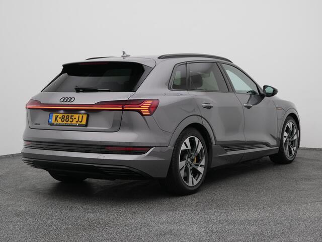 Audi e-tron 50 quattro Business edition 71 kWh | NAVI | LUCHTVERING