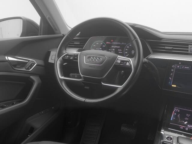 Audi e-tron 50 quattro Business edition 71 kWh | NAVI | LUCHTVERING