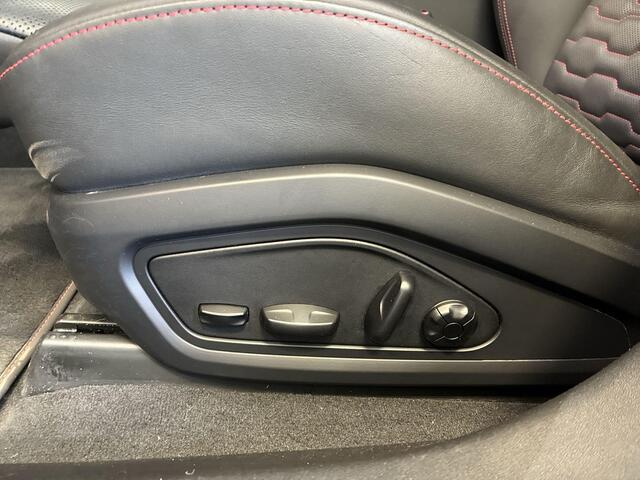 Audi e-tron GT RS 93 kWh 600pk · Carbon Optiekpakket · Nachtzichtassistent · Vierwielbesturing · Laser LED Matrix · Luchtvering · Voorstoelen met massagefunctie & ventilatie ·