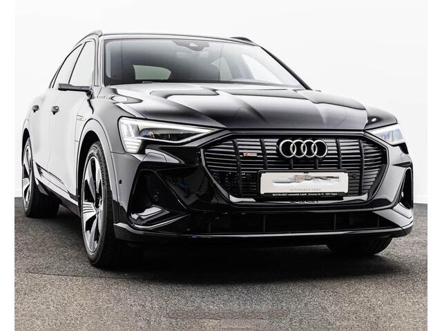 Audi e-tron Sportback 55 Quattro S-LINE 95 kWh (300kW/408pk) ** MATRIX, VIRTUAL SPIEGEL, LEDER, PANO, TREKH, 21-inch LMV, OPTIK SCHWARZ ** 1e EIG - UNFALLFREI ** ** INFORMEER OOK NAAR ONZE AANTREKKELIJKE FINANCIAL-LEASE TARIEVEN **