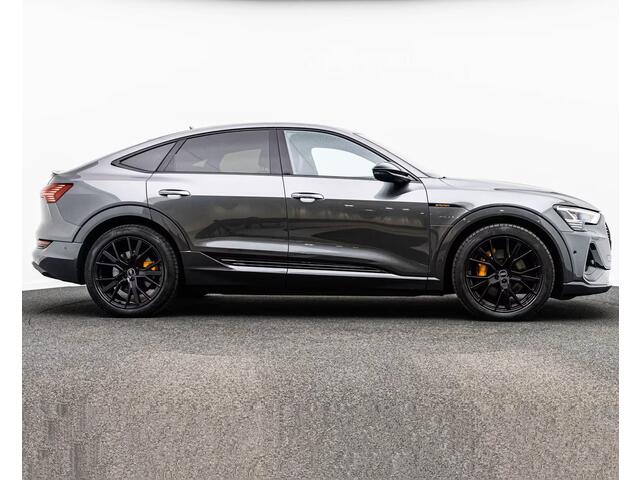 Audi e-tron Sportback 55 Quattro S-LINE 95 kWh (300kW/408pk) ** MATRIX, 2x S-LINE, B&O SOUND, 21-inch LMV, OPTIK SCHWARZ ** 1e EIG - UNFALLFREI ** ** INFORMEER OOK NAAR ONZE AANTREKKELIJKE FINANCIAL-LEASE TARIEVEN **