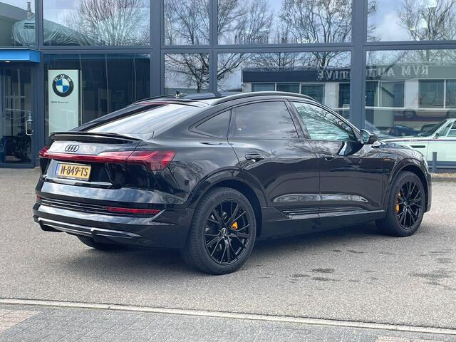 Audi e-tron Sportback 55 quattro S edition 95 kWh VAN ¤ 39.900,- VOOR ¤ 36.877,- UW LENTEVOORDEEL ¤ 3.023,-! | SOH 95% | S LINE BLACKLINE | B&O AUDIO | ADAPTIVE CRUISE | 360 CAMERA | KEYLESS ENTRY