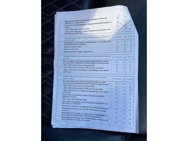 Audi e-tron Sportback 55 quattro S edition 95 kWh VAN ¤ 39.900,- VOOR ¤ 36.877,- UW LENTEVOORDEEL ¤ 3.023,-! | SOH 95% | S LINE BLACKLINE | B&O AUDIO | ADAPTIVE CRUISE | 360 CAMERA | KEYLESS ENTRY