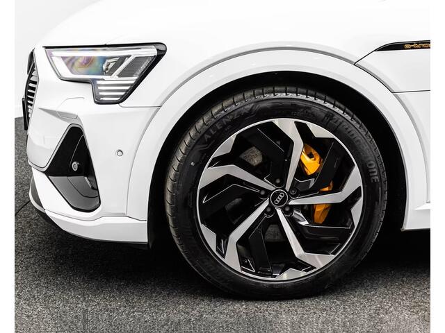 Audi e-tron 55 Quattro S-LINE 95 kWh (300kW/408pk) ** MATRIX, COGNAC LEDER, VIRTUAL SPIEGEL, PANO, HuD, 21-inch LMV ** UNFALLFREI **