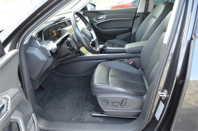 Audi e-tron 55 quattro edition 95 kWh | Panoramadak | Leer | Stoelgeheugen | Camera | Carplay |