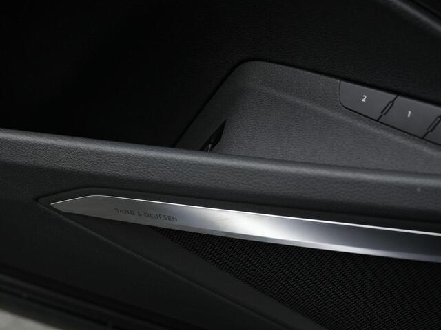 Audi e-tron S Quattro 503 pk 95 kWh | Panoramadak | Trekhaak | Sportstoelen plus | Head-up Display | 360 camera | Bang & Olufsen
