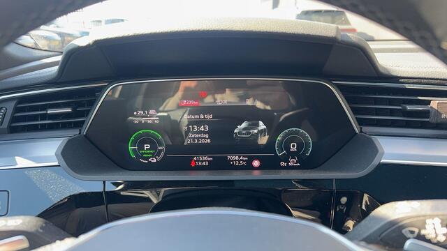 Audi e-tron Sportback 55 quattro S edition 95 kWh Panoramadak | B&O | HUD | LMV 21'' Wordt verwacht