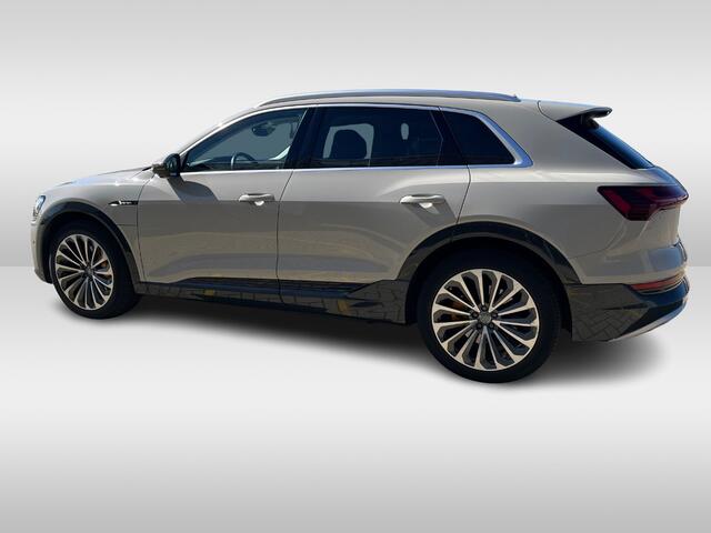 Audi e-tron e-tron 55 quattro advanced Pro Line Plus 95 kWh / Full option! / Trekhaak / Panoramadak / 360Camera / Head-up / B&O / Keyless / 21'' / Softclose / Stoelmassage / Luxe Leder / Nachtzicht / DAB / ACC