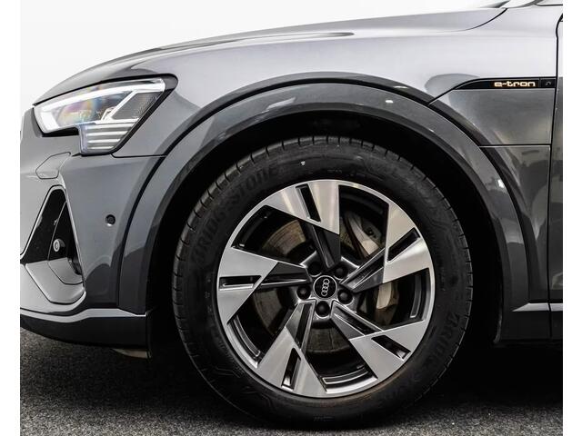 Audi e-tron Sportback 55 Quattro S-LINE 95 kWh (300kW/408pk) ** S-LINE, LEDER, ACC, HuD, PANORAMA, 20-inch LMV, ** 1e EIG - UNFALLFREI ** ** INFORMEER OOK NAAR ONZE AANTREKKELIJKE FINANCIAL-LEASE TARIEVEN **