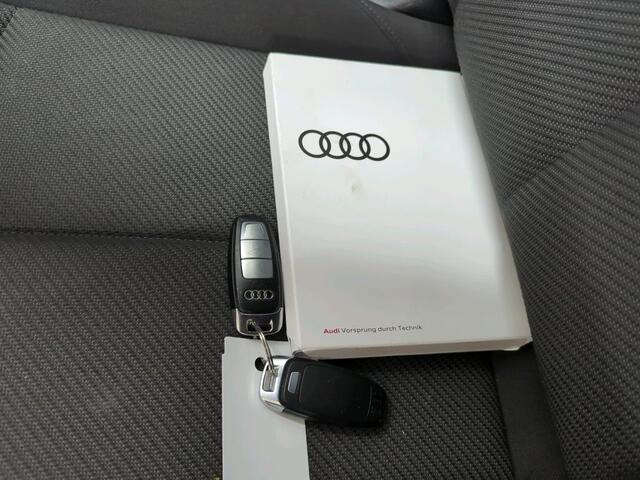 Audi e-tron 55 Quattro SOH 94% Business edition 95 kWh Trekhaak